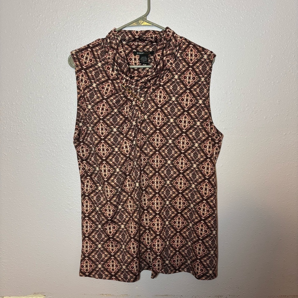 Robert Louis Women's Sleeveless Brown Patterned Blouse